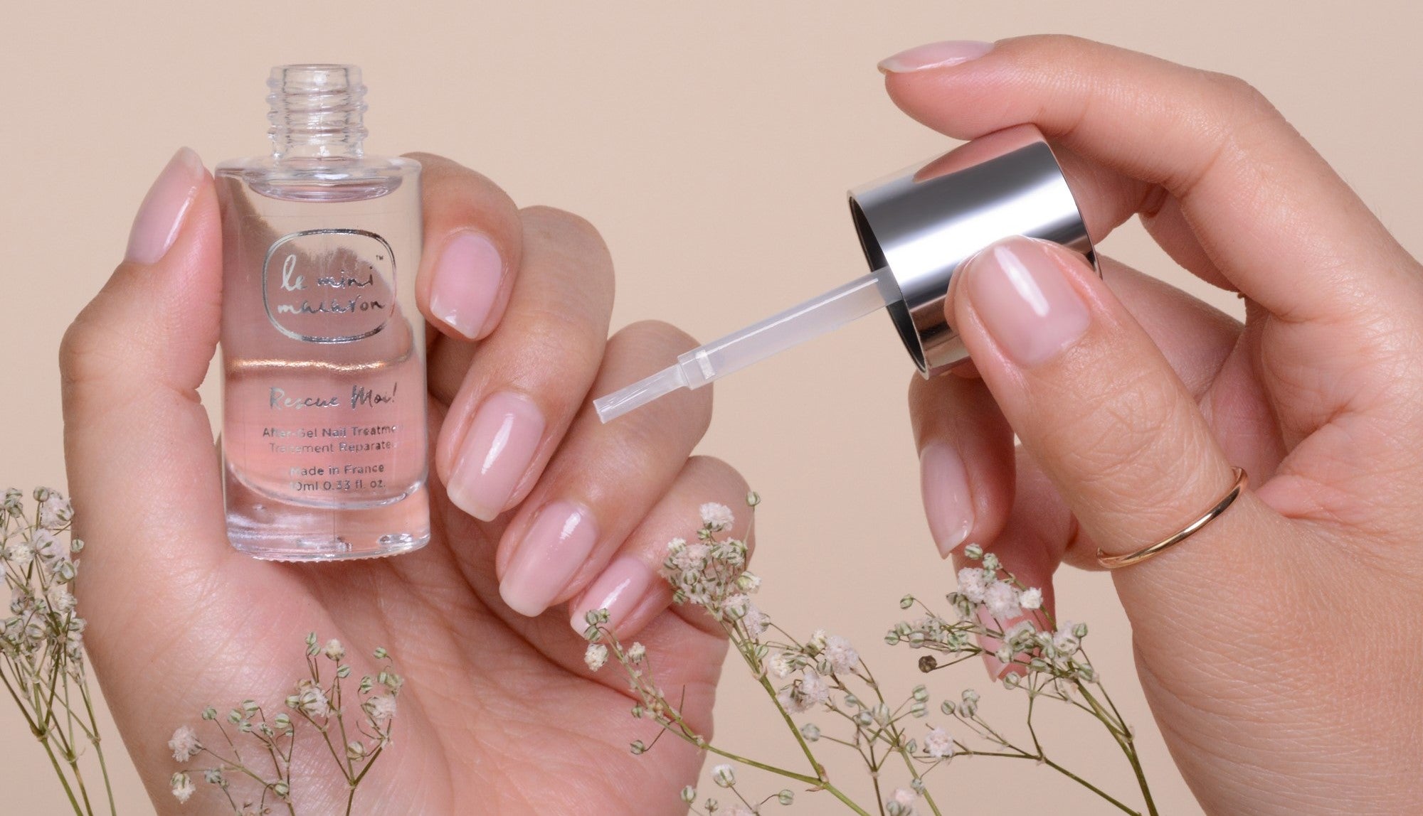 How to avoid yellow nails from nail polish? - Le Mini Macaron