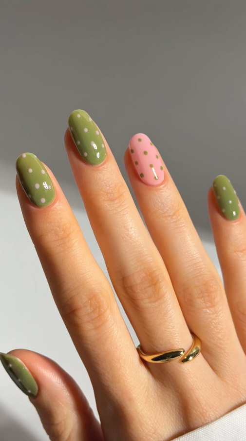 Green & Pink Polka Dots